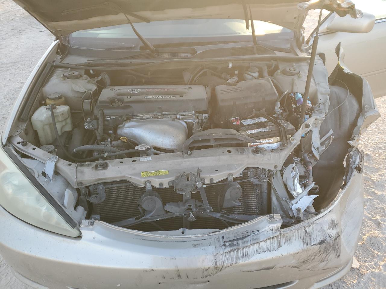 2004 Toyota Camry - Image 13