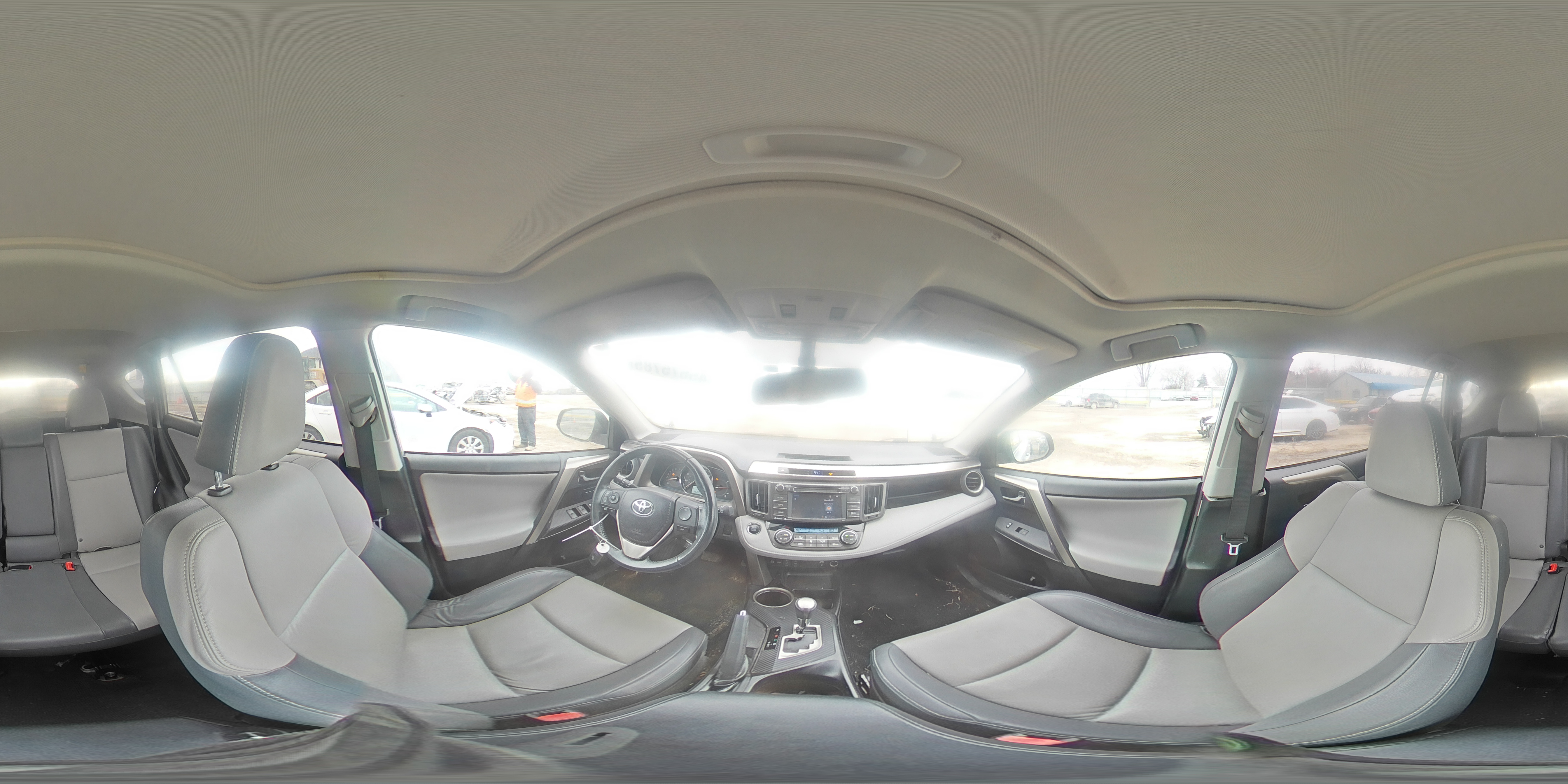 2015 Toyota RAV 4 - Image 14