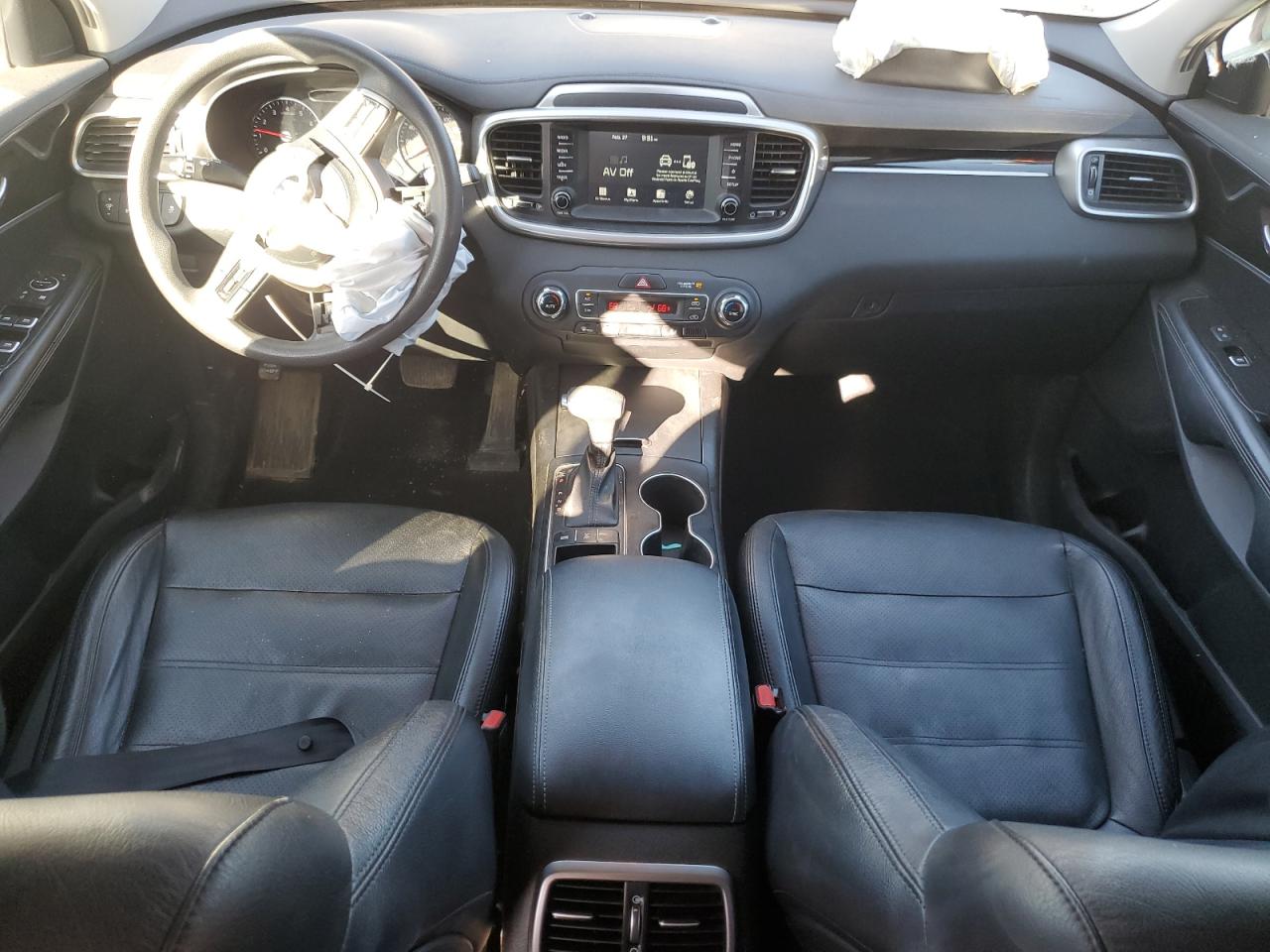 2019 Kia Sorento - Image 8