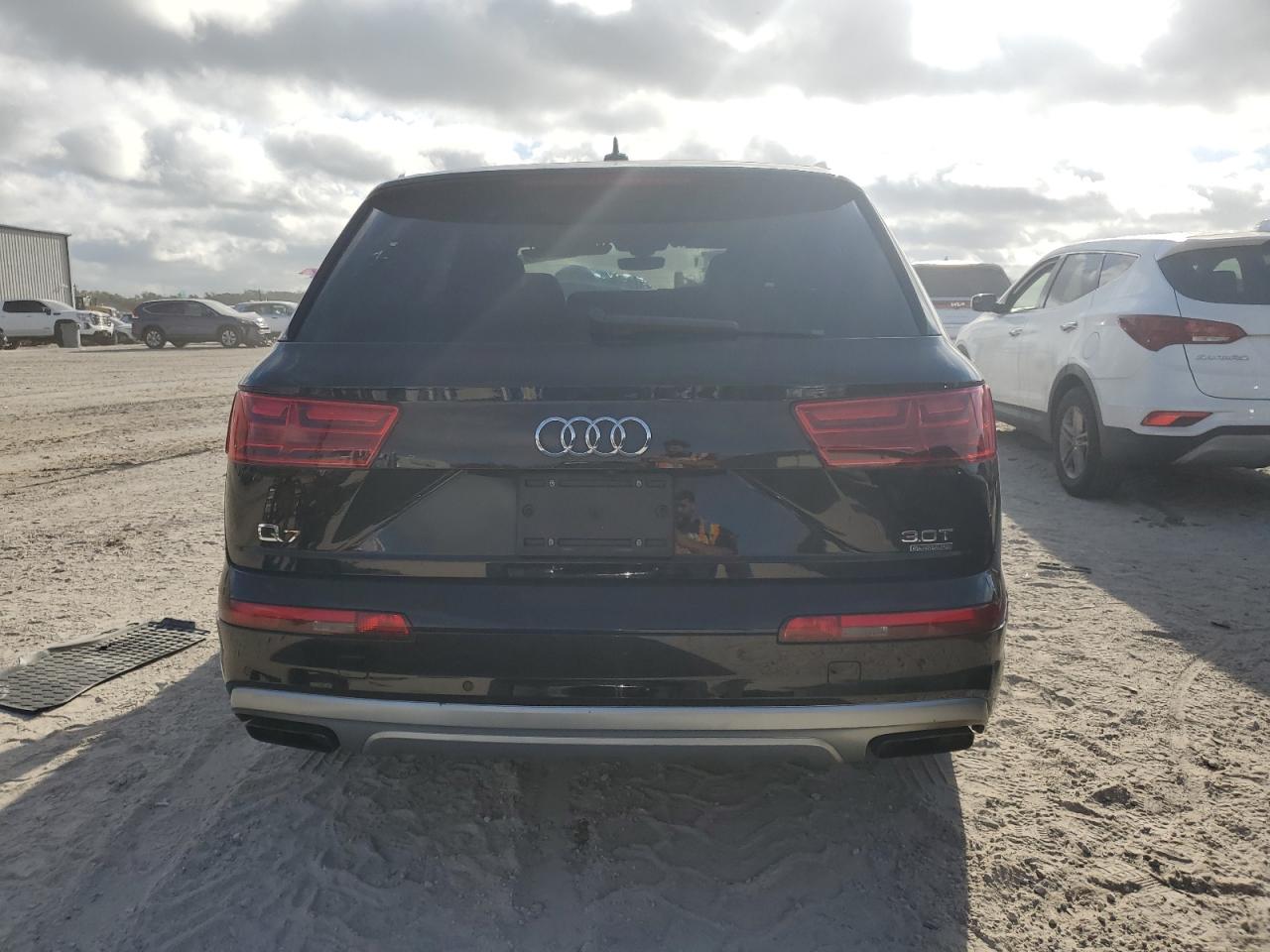 2017 Audi Q7 - Image 6