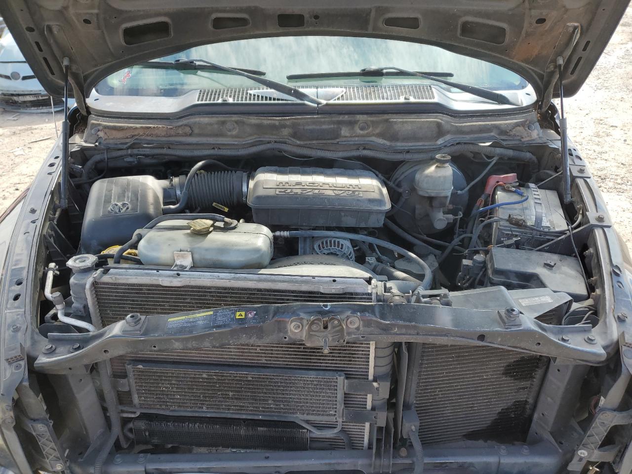 2004 Dodge RAM - Image 13