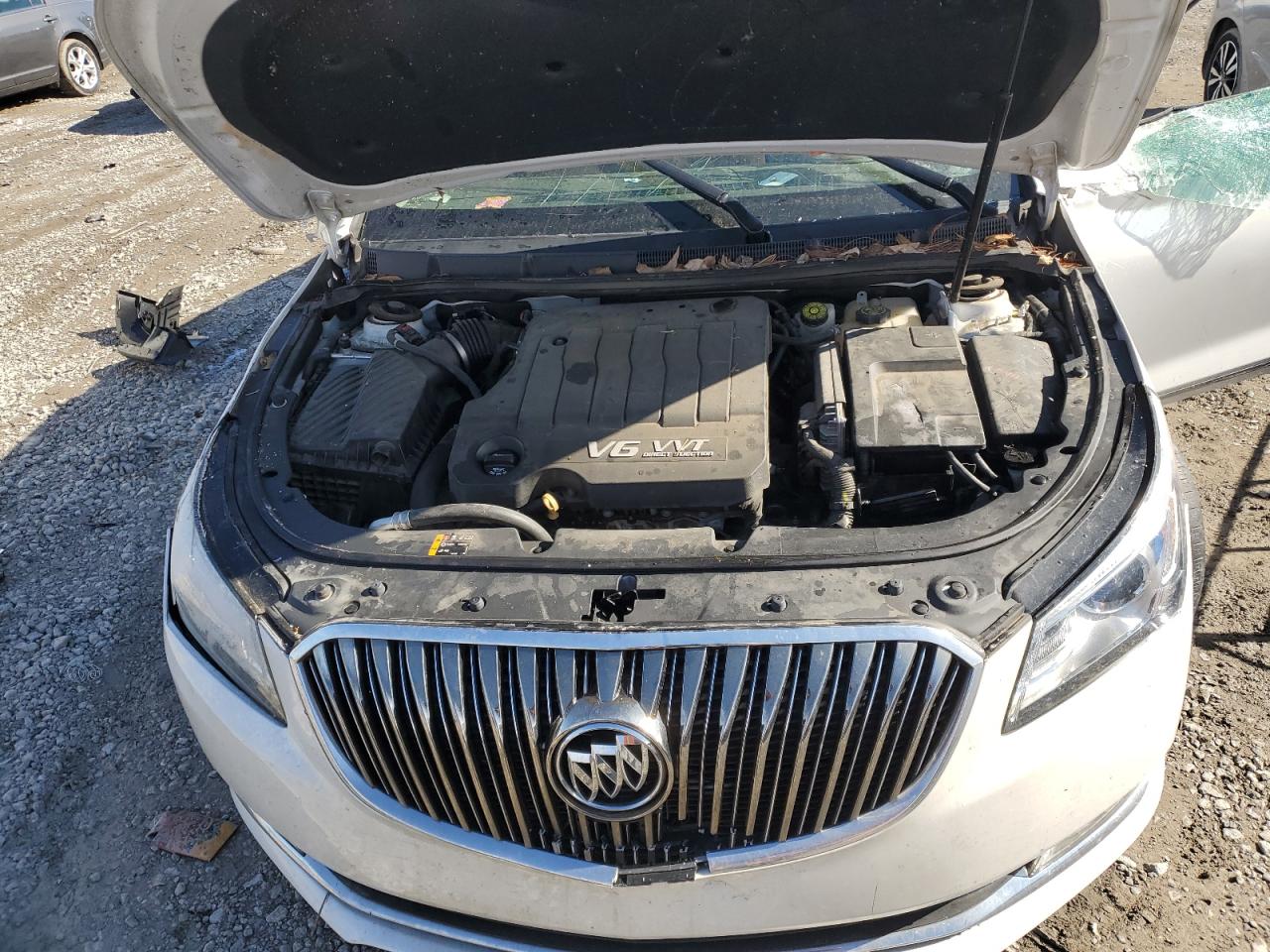 2015 Buick LaCrosse - Image 11