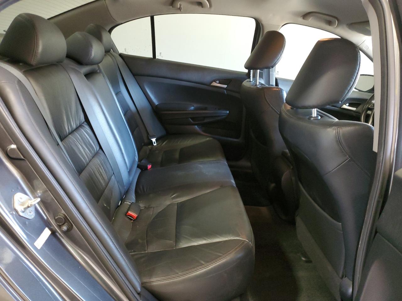 2012 Honda Accord - Image 11