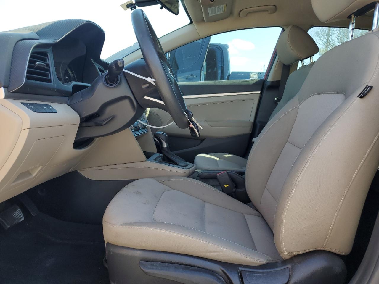 2020 Hyundai Elantra - Image 7