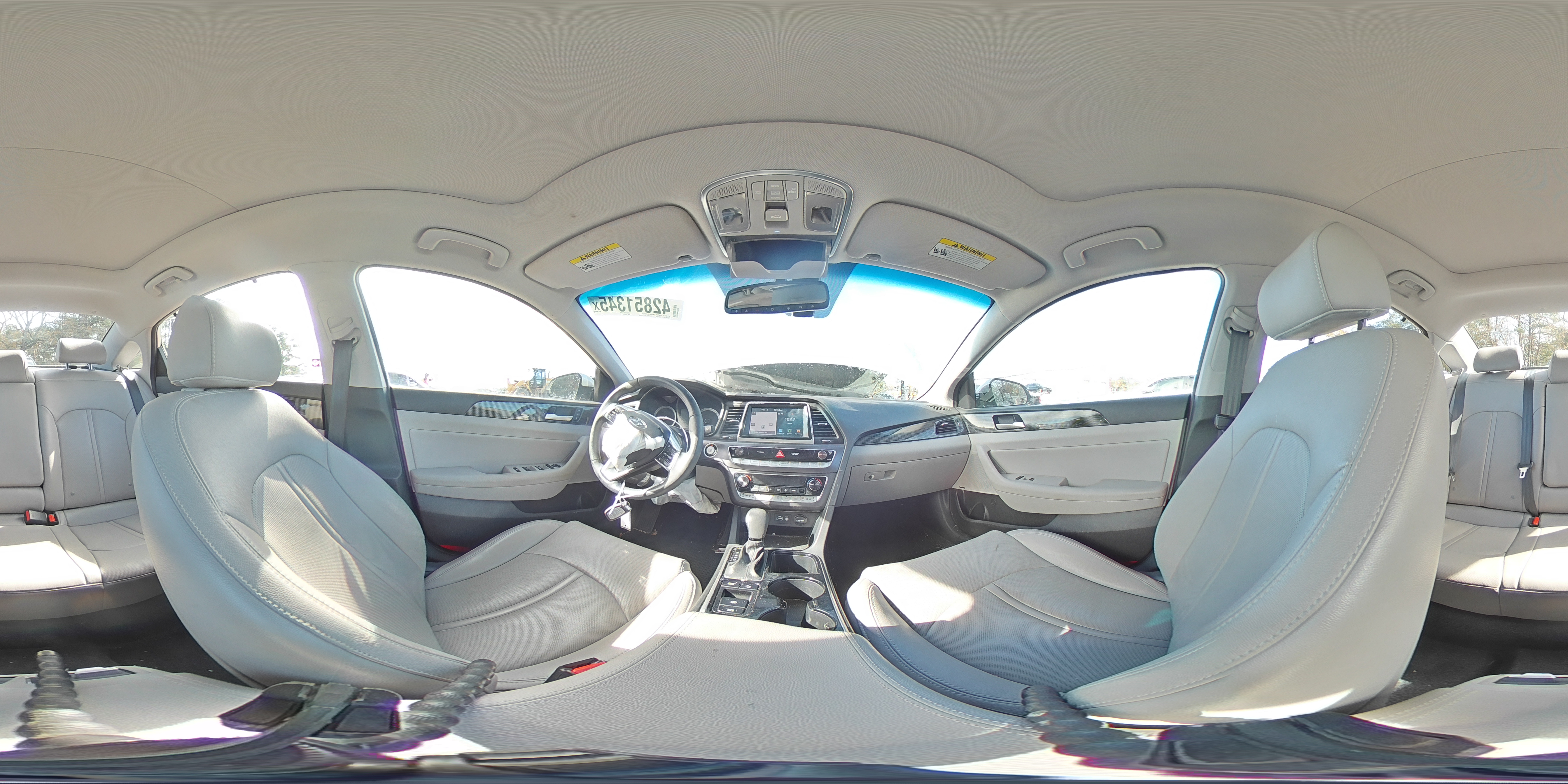 2018 Hyundai Sonata - Image 14