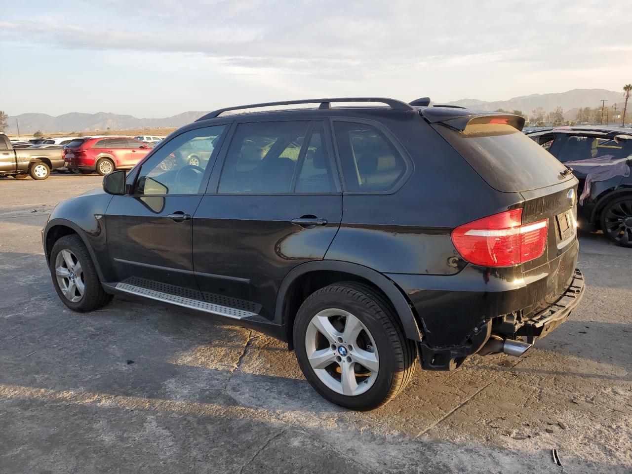 2010 BMW X5 - Image 2