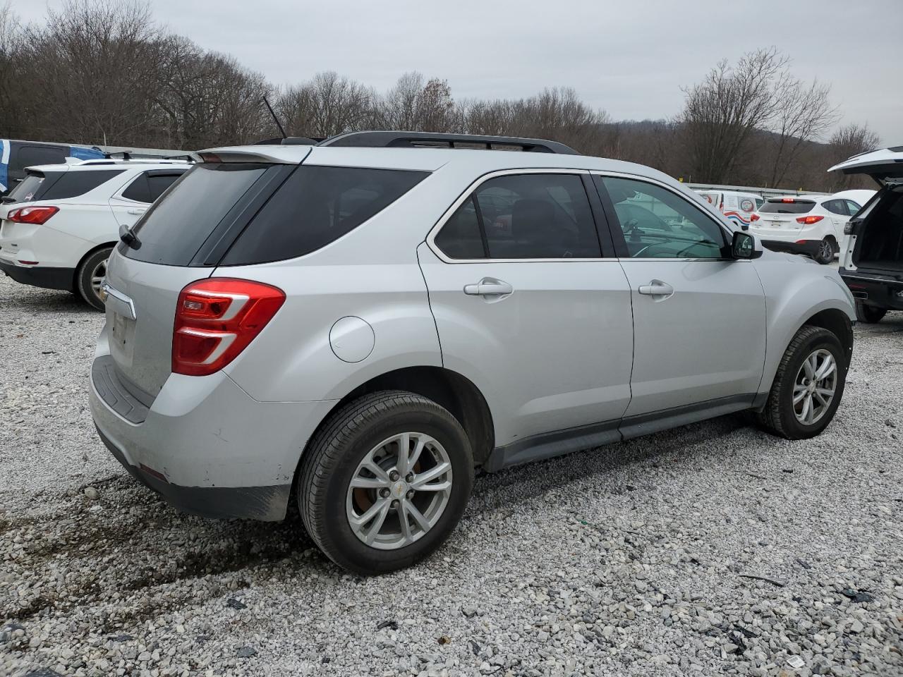 2017 Chevrolet Equinox - Image 3
