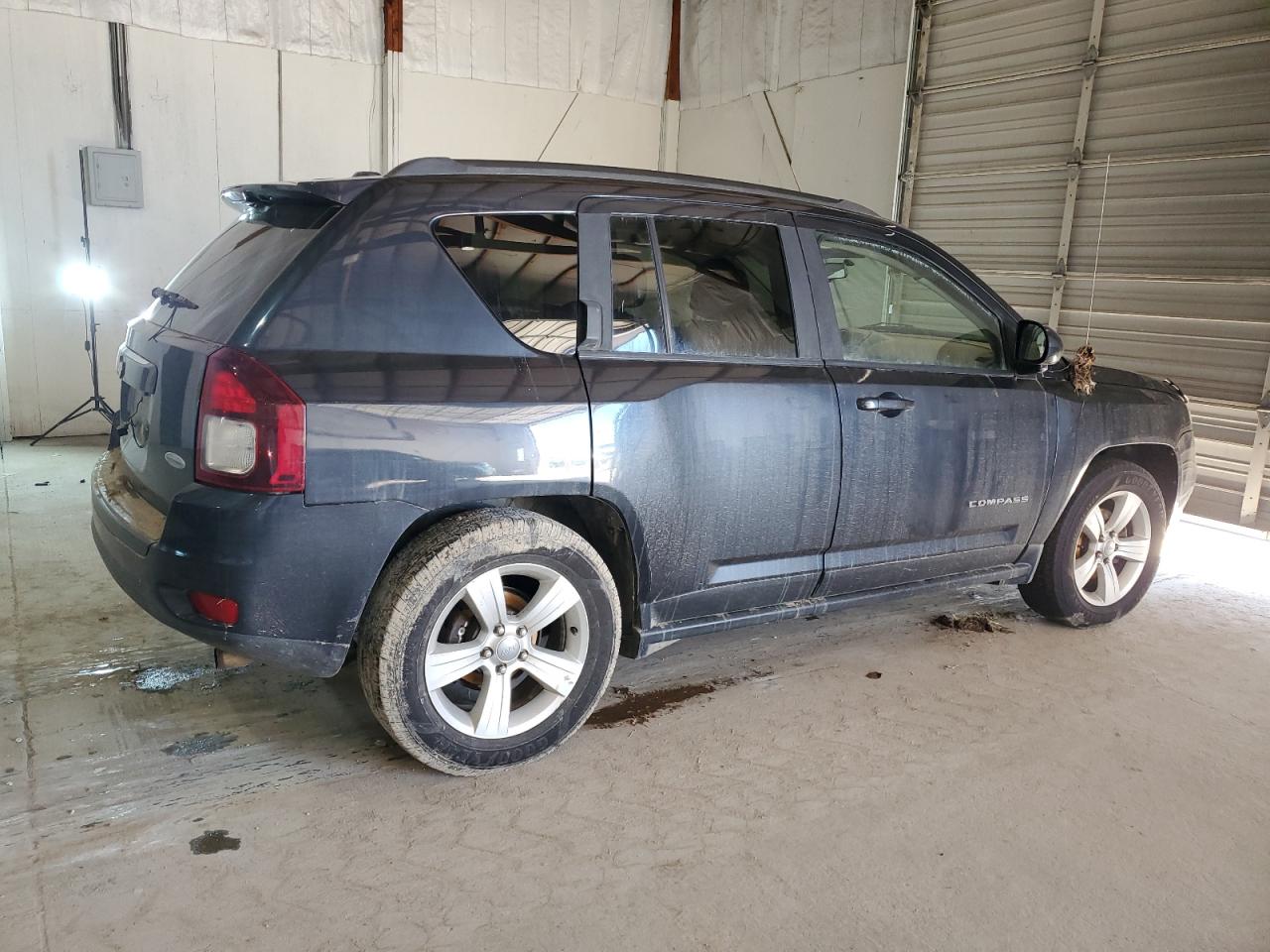 2016 Jeep Compass - Image 3