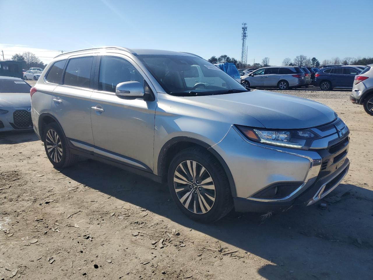 2020 Mitsubishi Outlander - Image 4