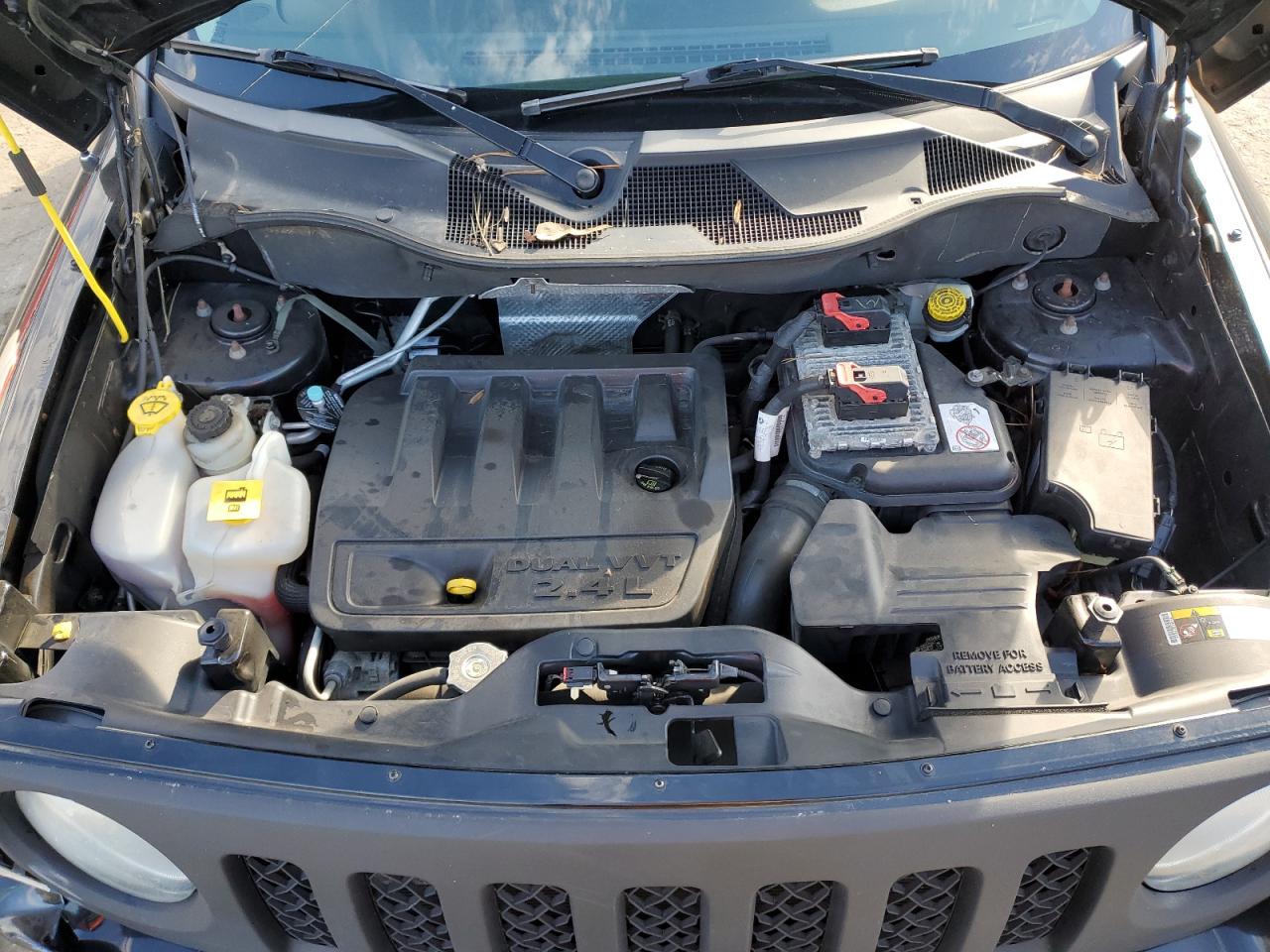 2014 Jeep Liberty (Patriot) - Image 12