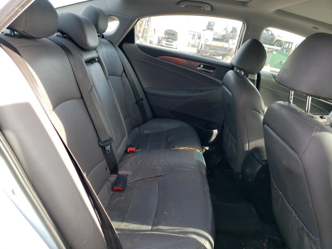 2015 Hyundai Sonata - Image 10