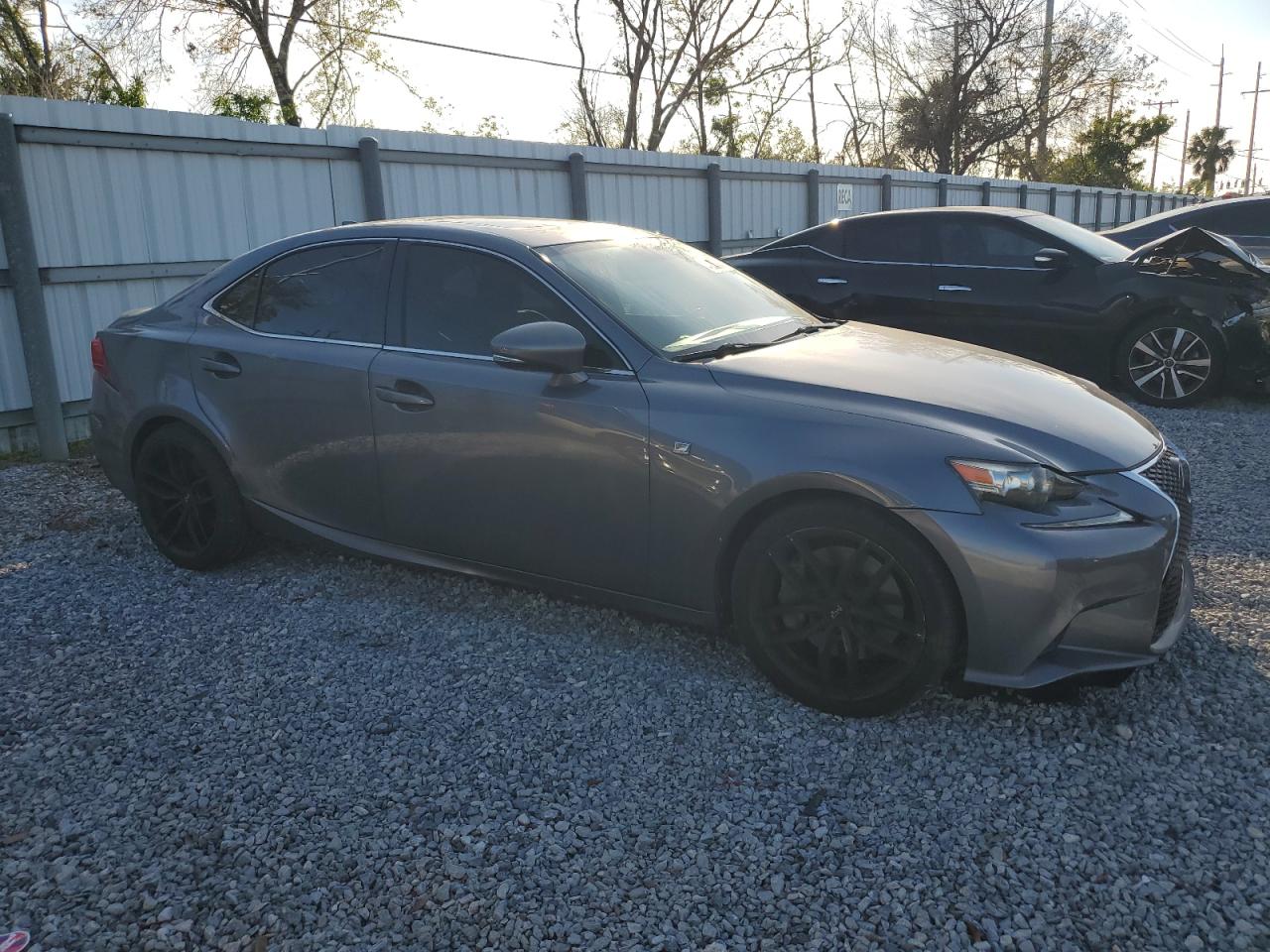 2015 Lexus IS - Image 4