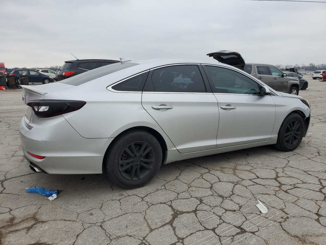 2017 Hyundai Sonata - Image 3