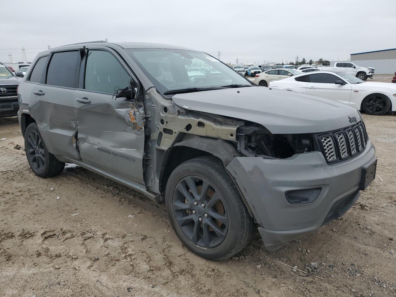 2021 Jeep Grand Cherokee - Image 4