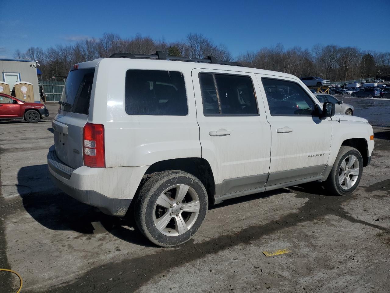 2011 Jeep Liberty (Patriot) - Image 3