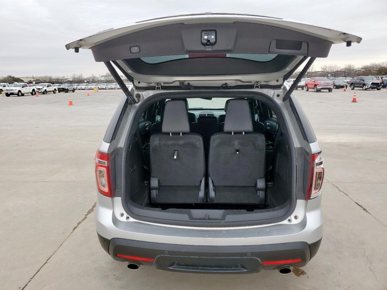 2013 Ford Explorer - Image 6