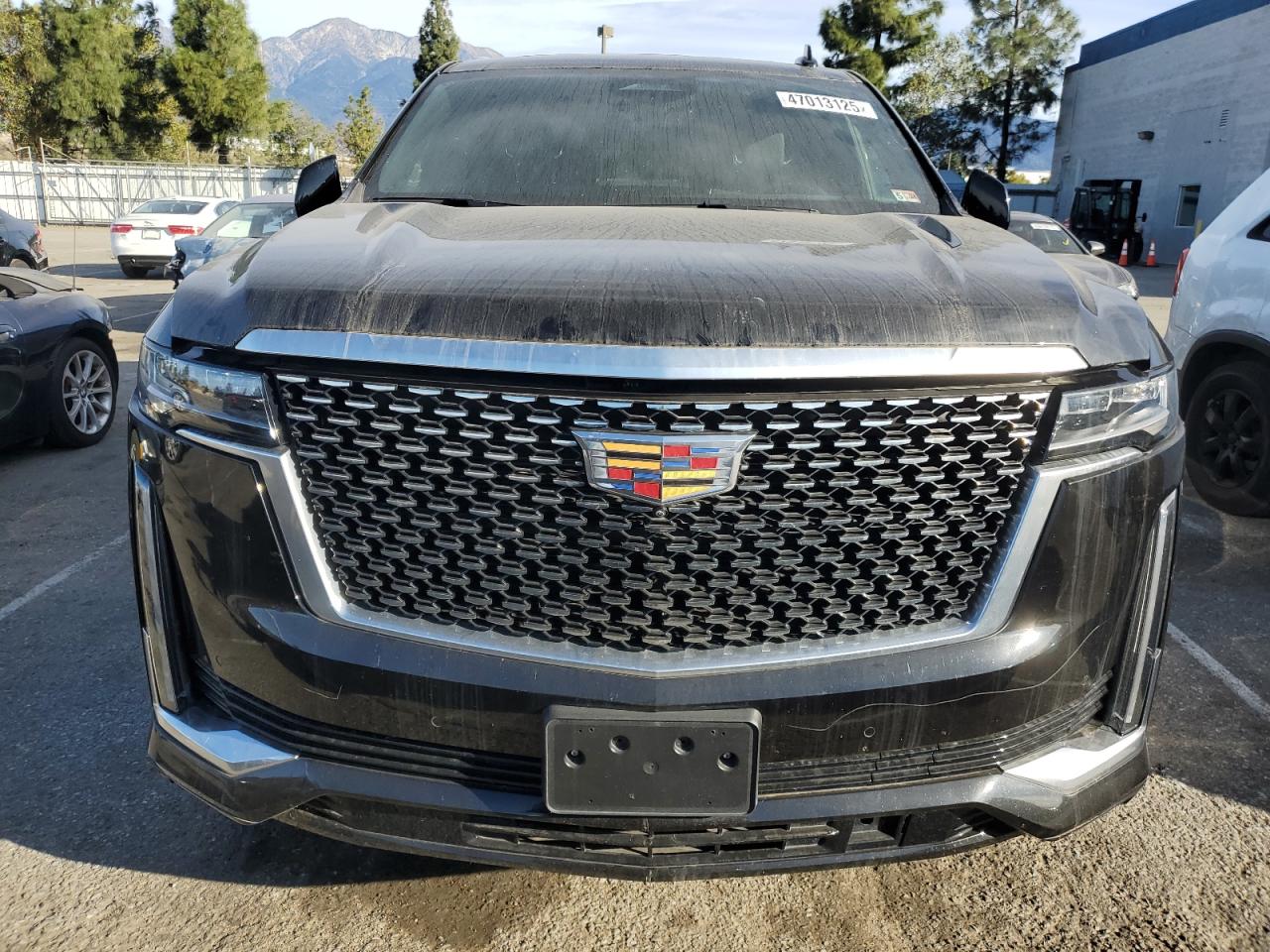 2023 Cadillac Escalade - Image 5