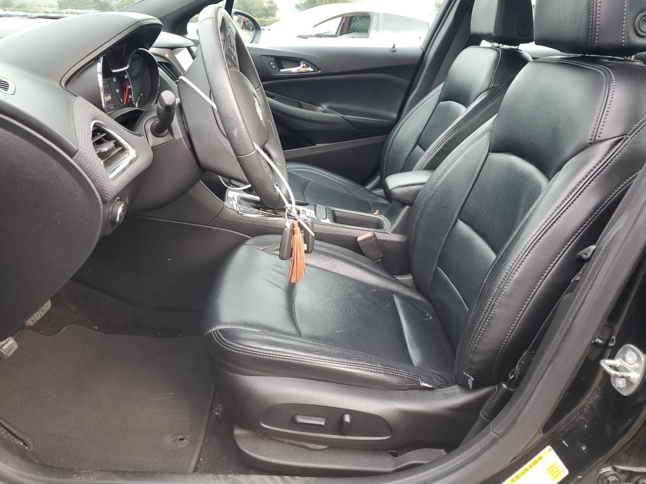 2018 Chevrolet Cruze - Image 7