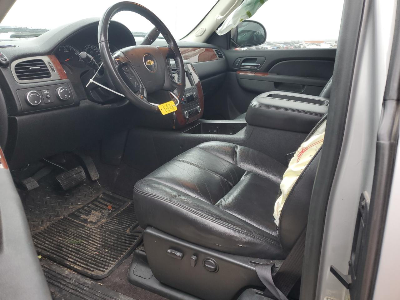 2010 Chevrolet Silverado - Image 7