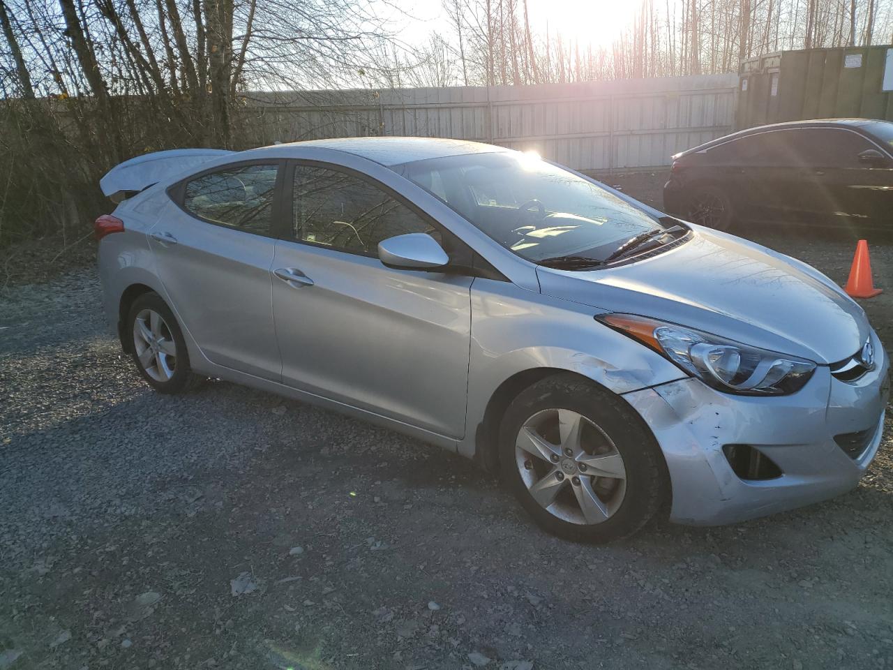 2013 Hyundai Elantra - Image 4