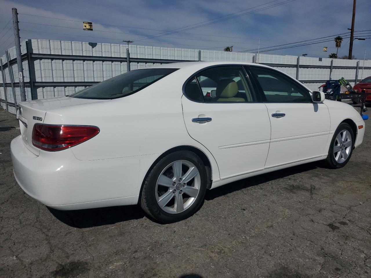 2005 Lexus ES - Image 3