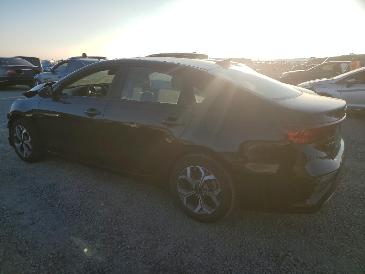 2019 Kia Forte - Image 2