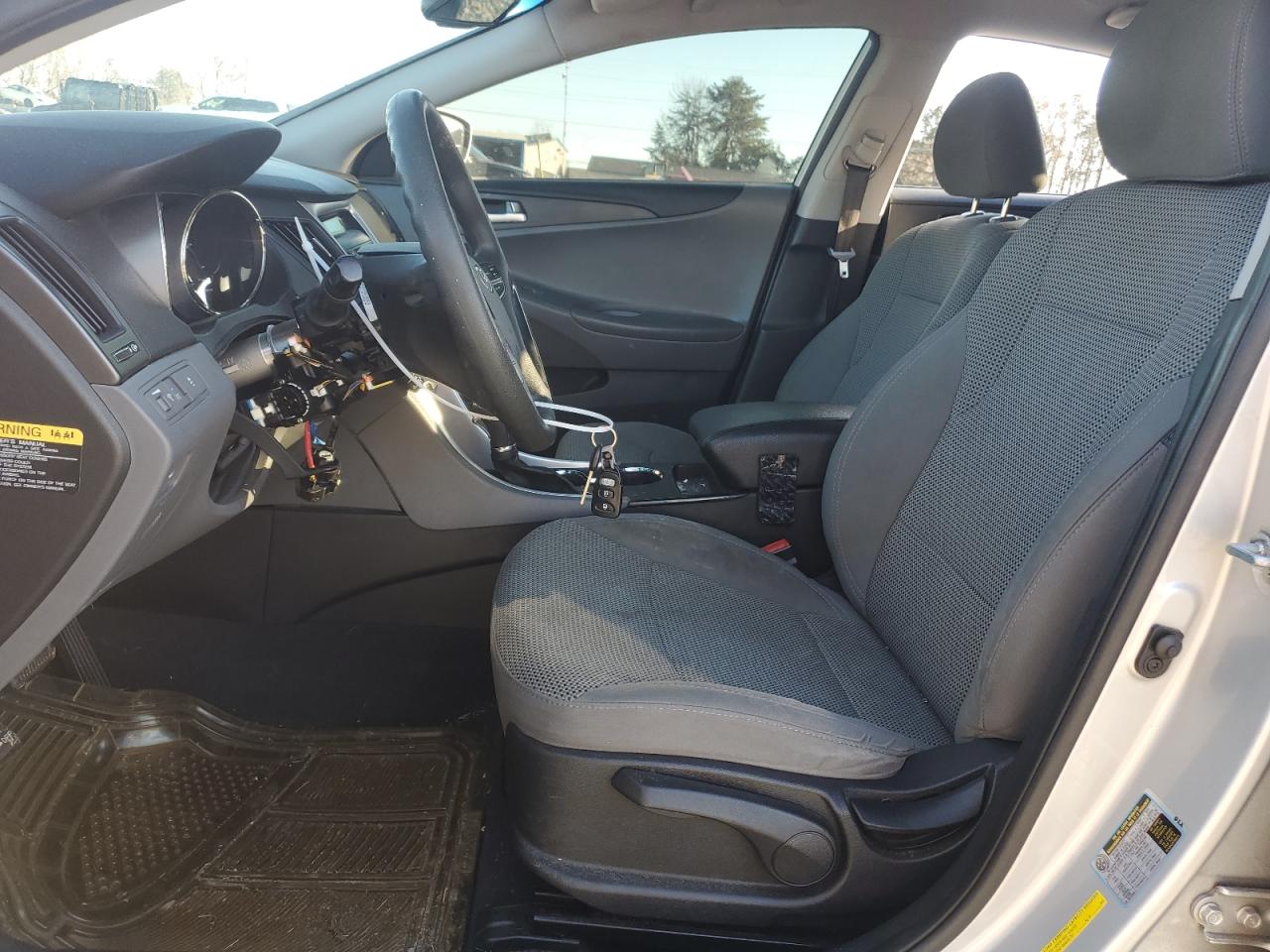 2012 Hyundai Sonata - Image 7