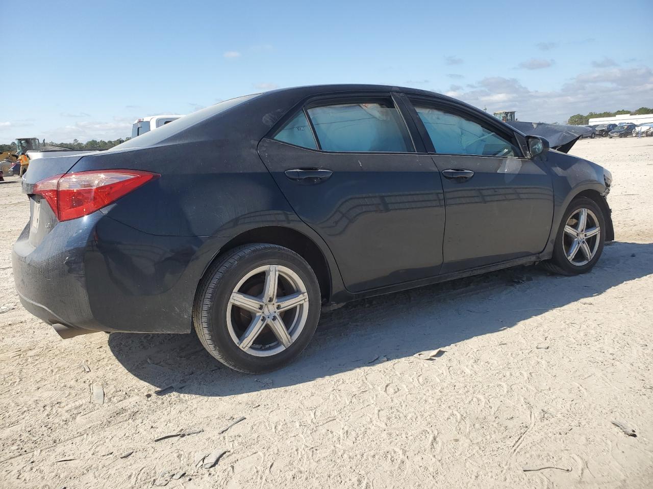 2018 Toyota Corolla - Image 3
