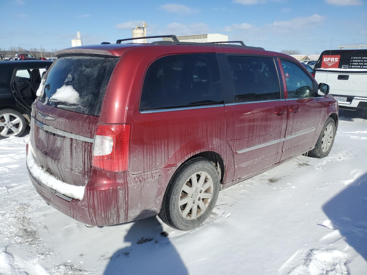 2014 Chrysler Town & Country - Image 3