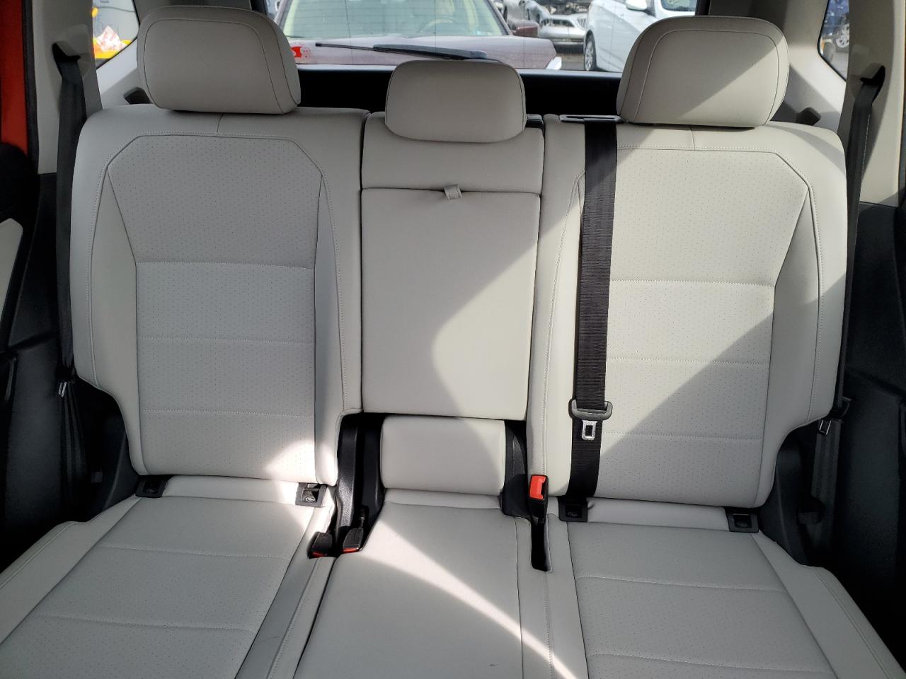 2019 Volkswagen Tiguan - Image 10