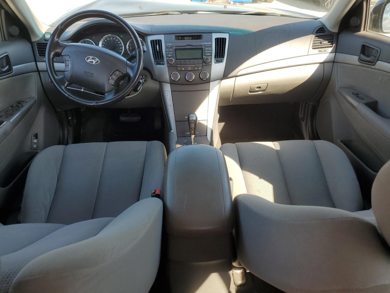 2009 Hyundai Sonata - Image 8