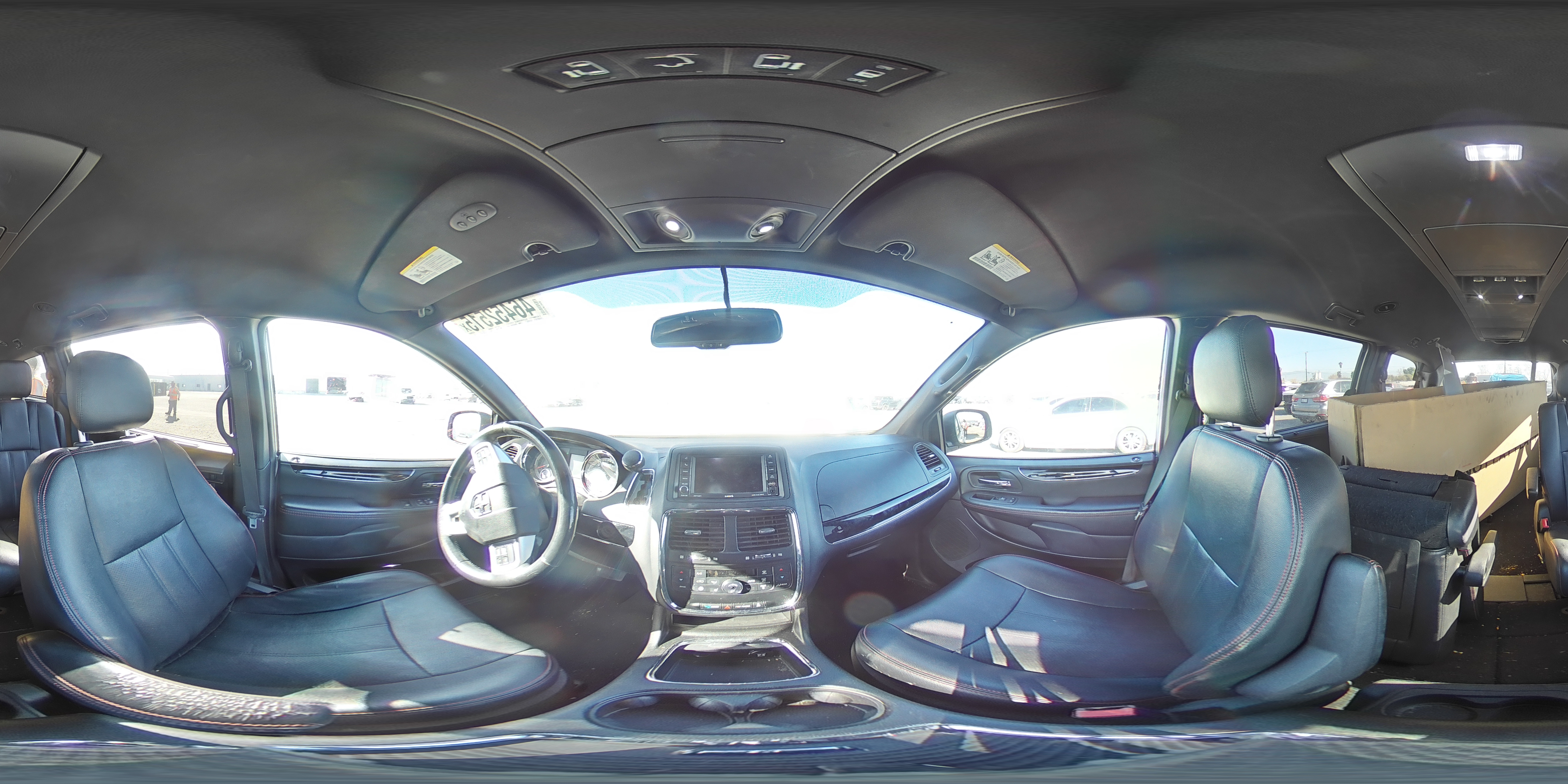 2018 Dodge Caravan - Image 14