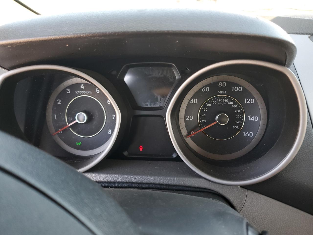 2013 Hyundai Elantra - Image 9