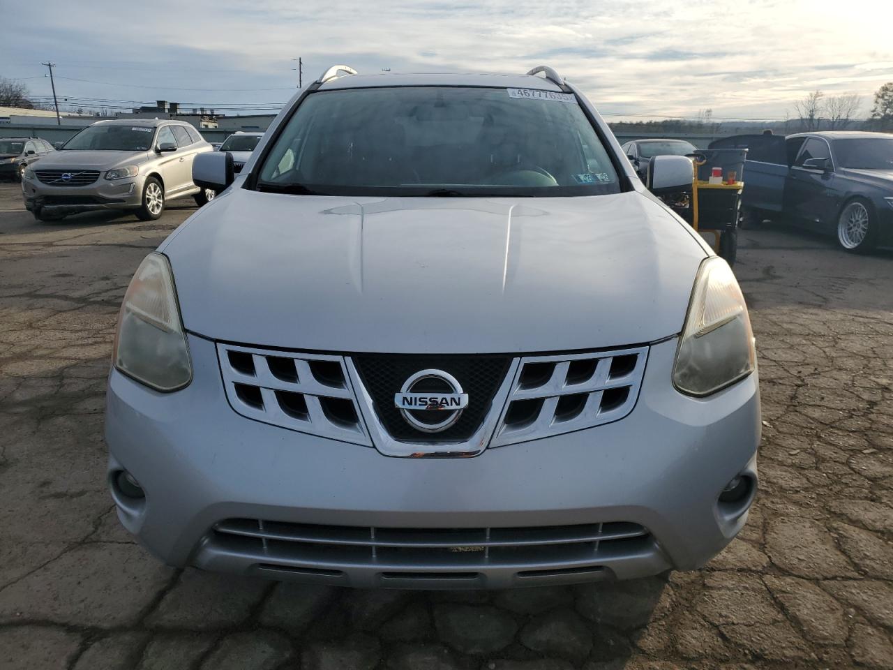 2013 Nissan Rogue - Image 5
