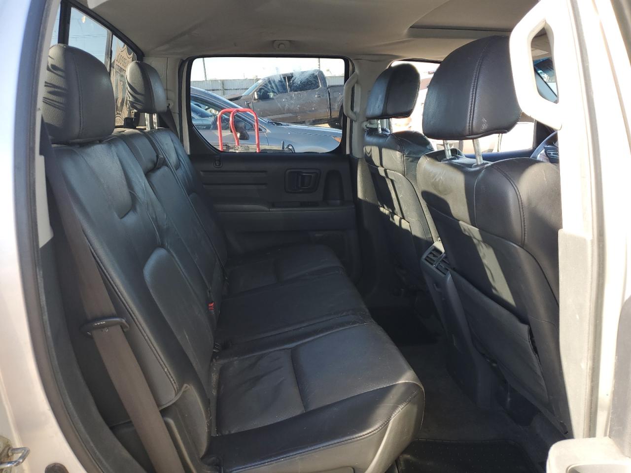 2006 Honda Ridgeline - Image 10