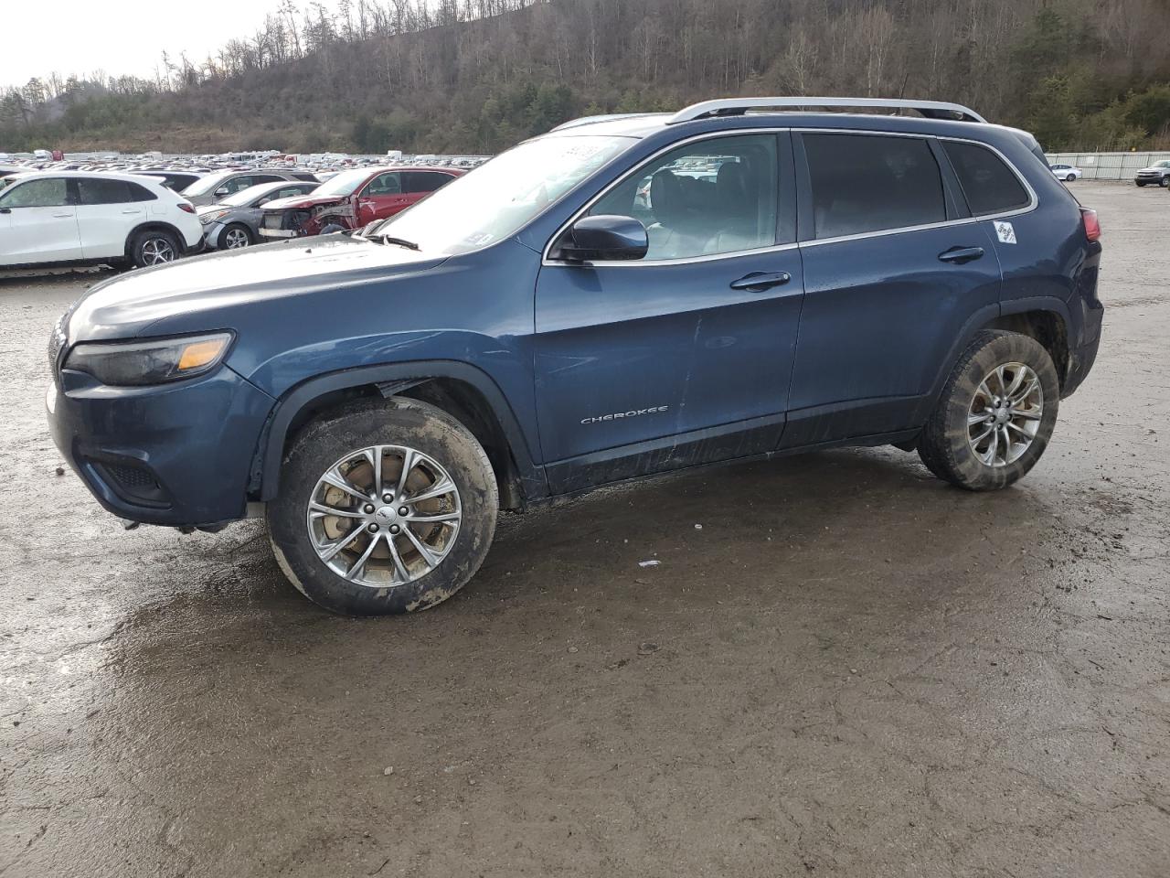 2019 Jeep Cherokee Latitude Plus en Venta en Hurricane, WV - Front End