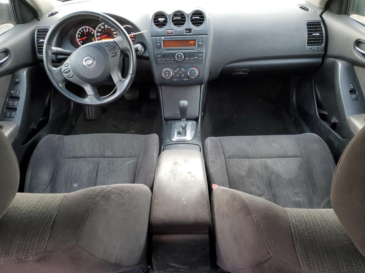 2011 Nissan Altima - Image 8