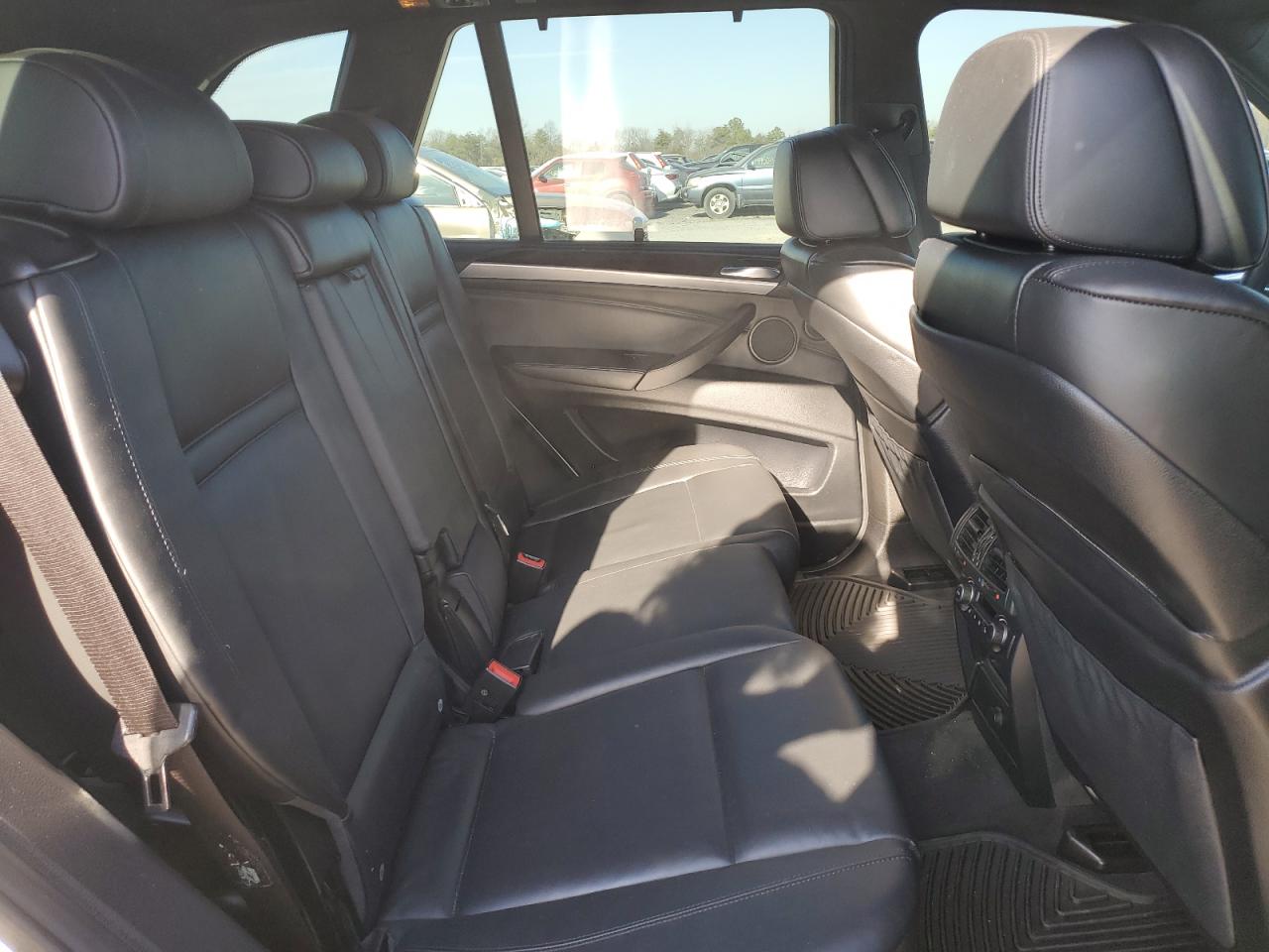 2010 BMW X5 - Image 11