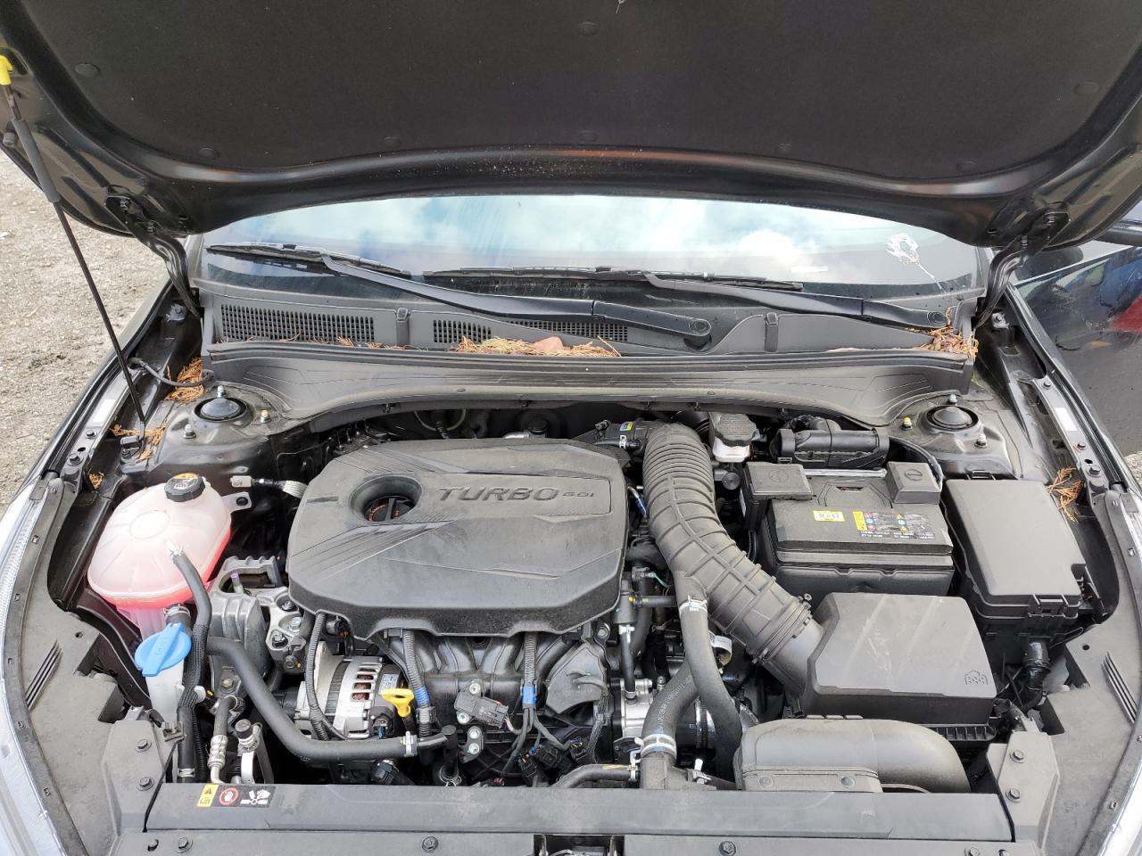 2023 Kia Forte - Image 11