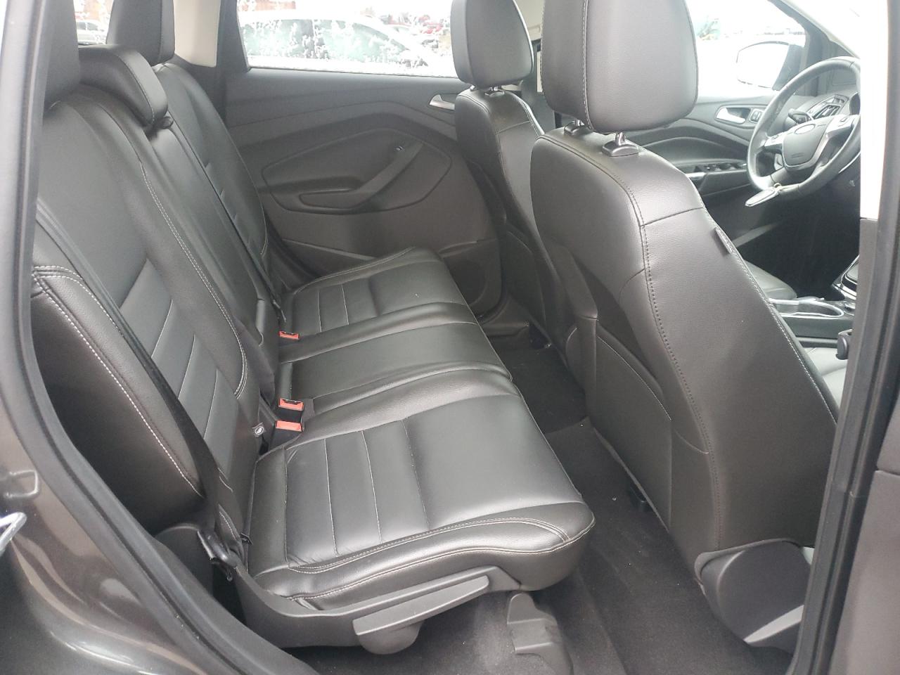 2015 Ford Escape - Image 10