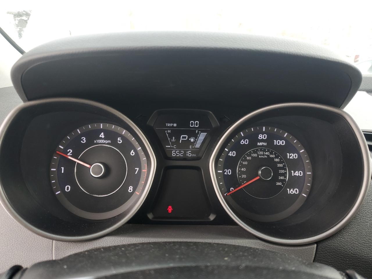 2016 Hyundai Elantra - Image 9