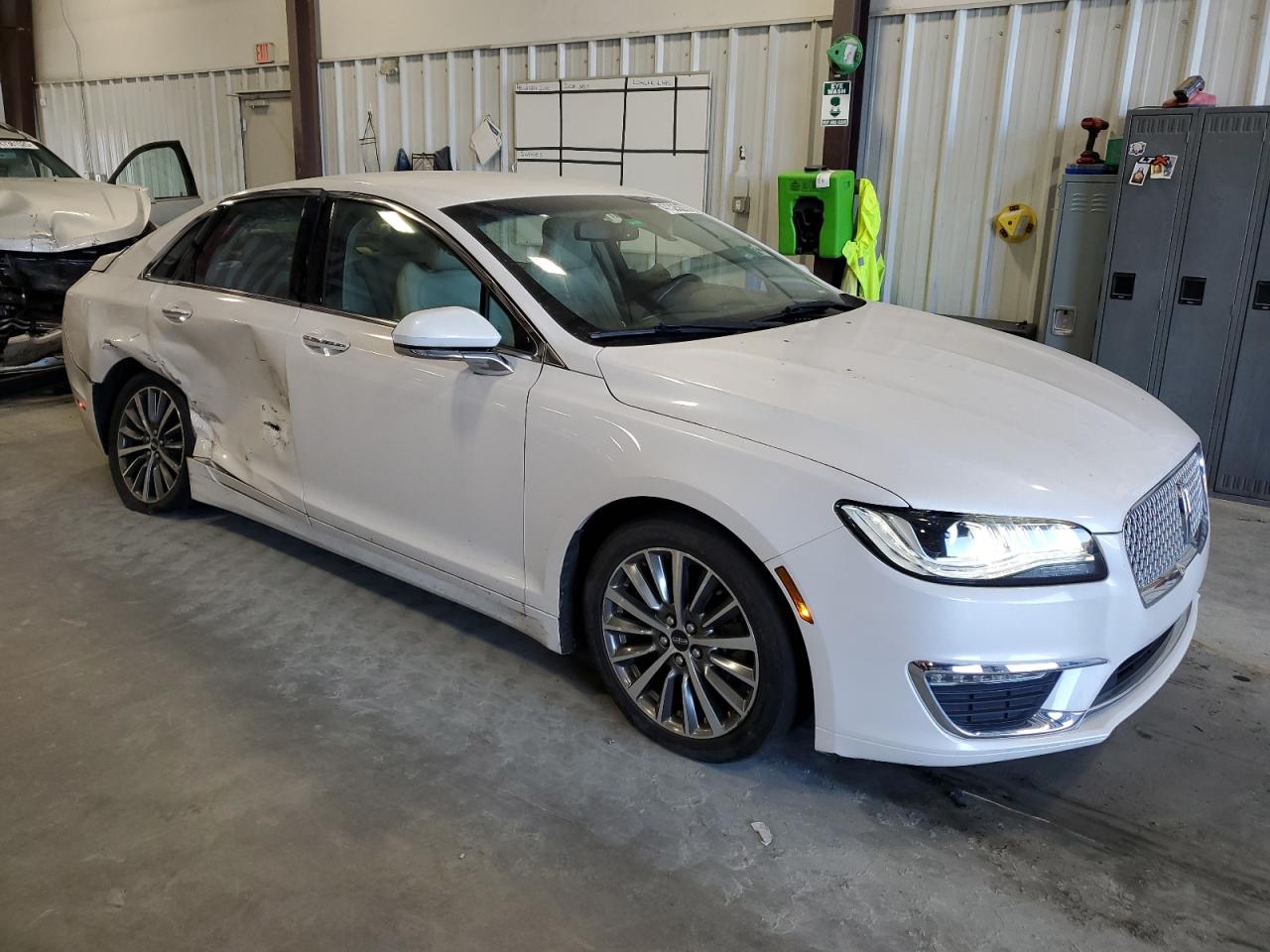 2017 Lincoln MKZ - Image 4