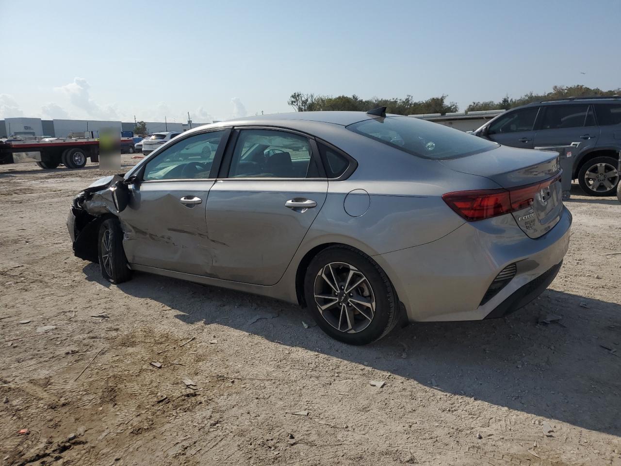 2022 Kia Forte - Image 2