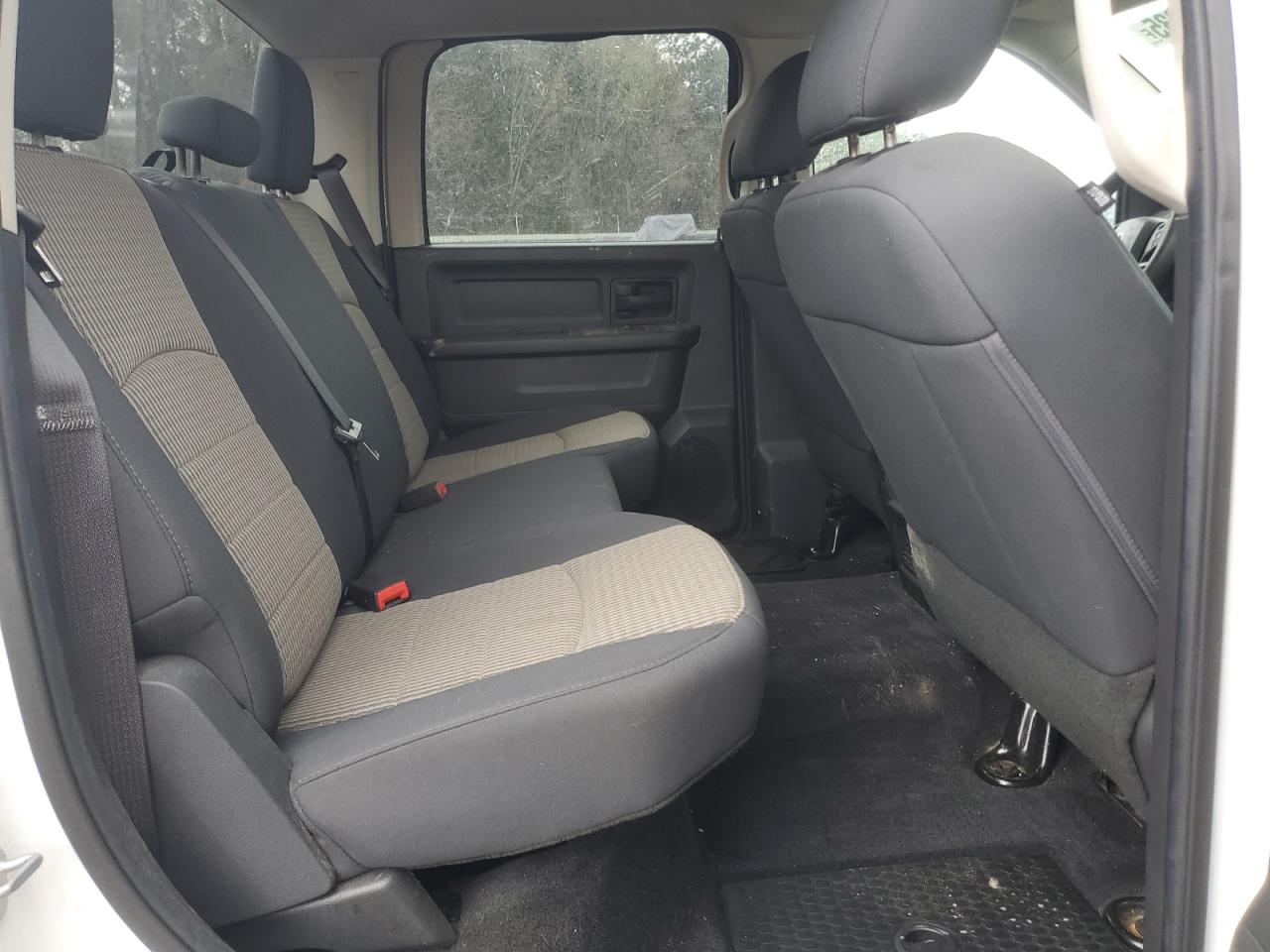 2012 Dodge RAM - Image 10