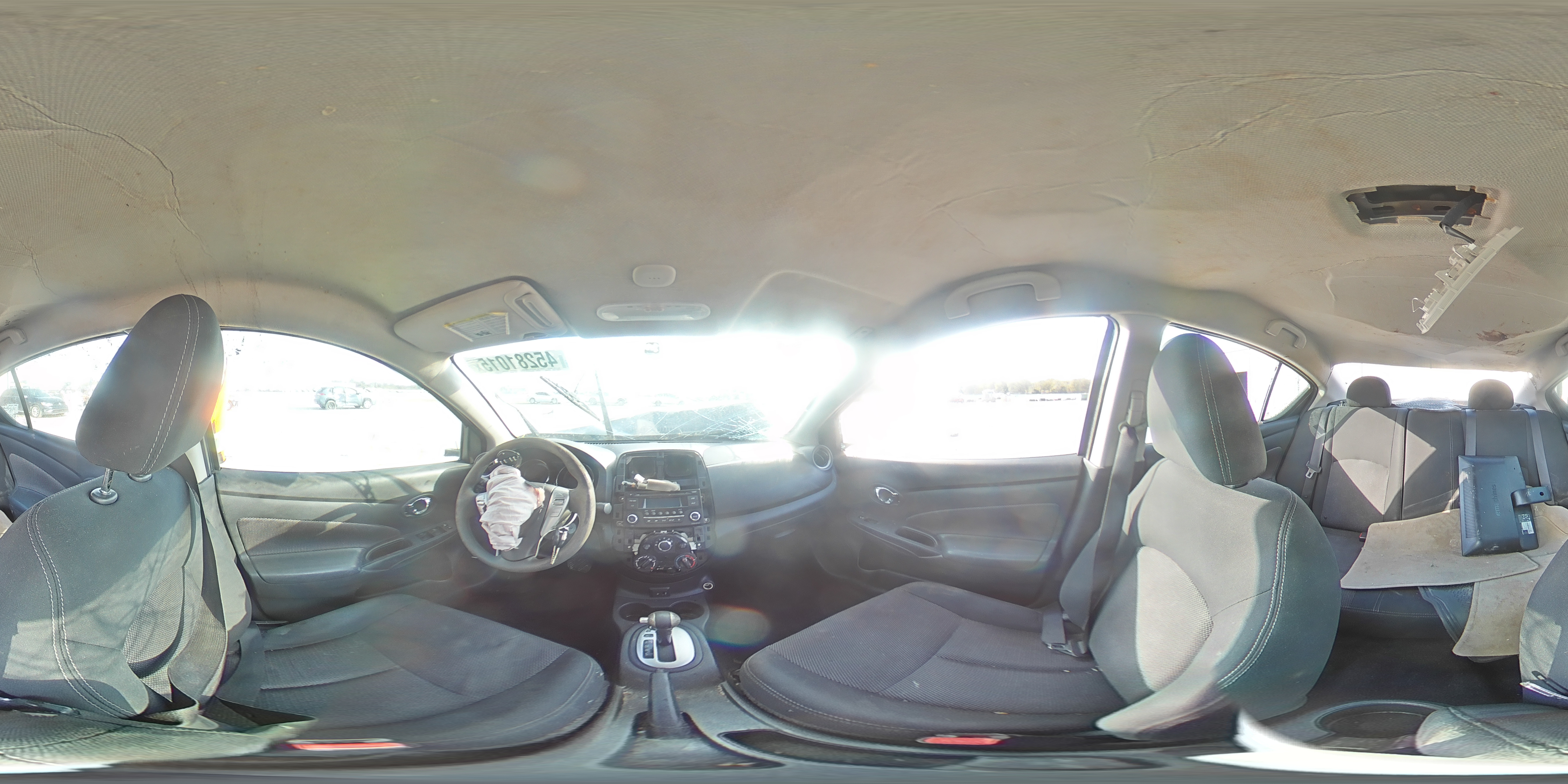 2017 Nissan Versa - Image 12