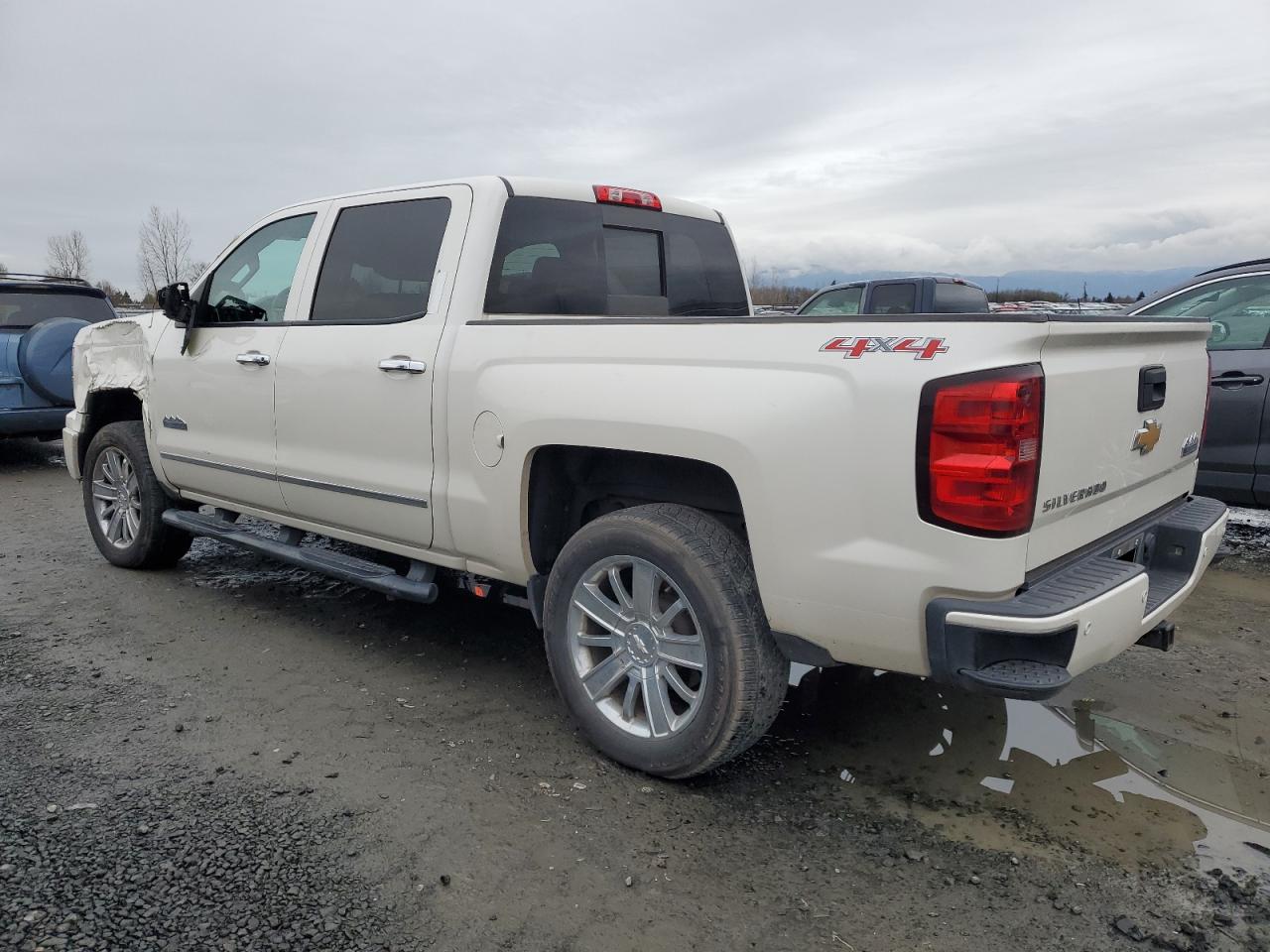 2014 Chevrolet Silverado - Image 2
