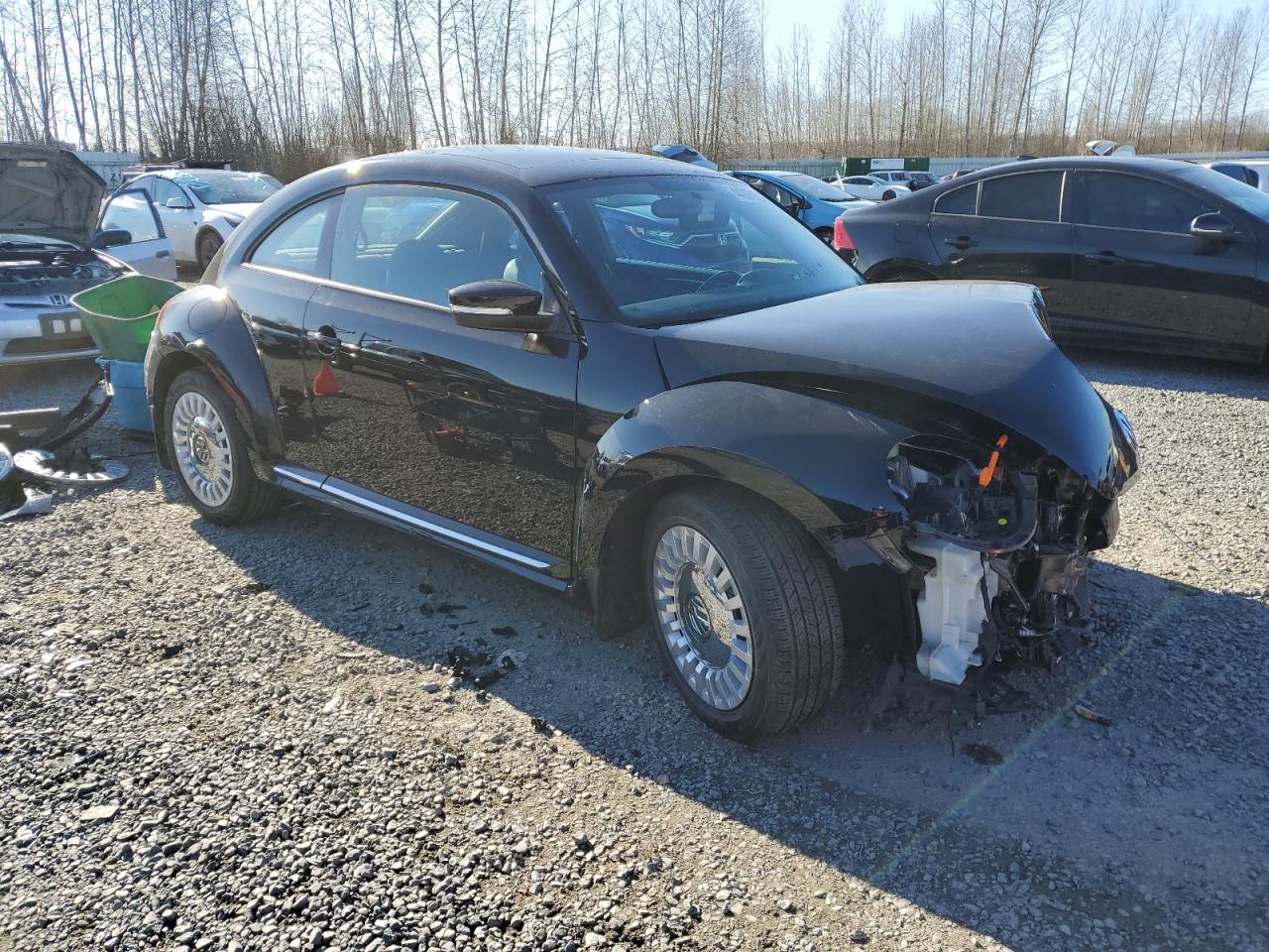 2013 Volkswagen Beetle - Image 4