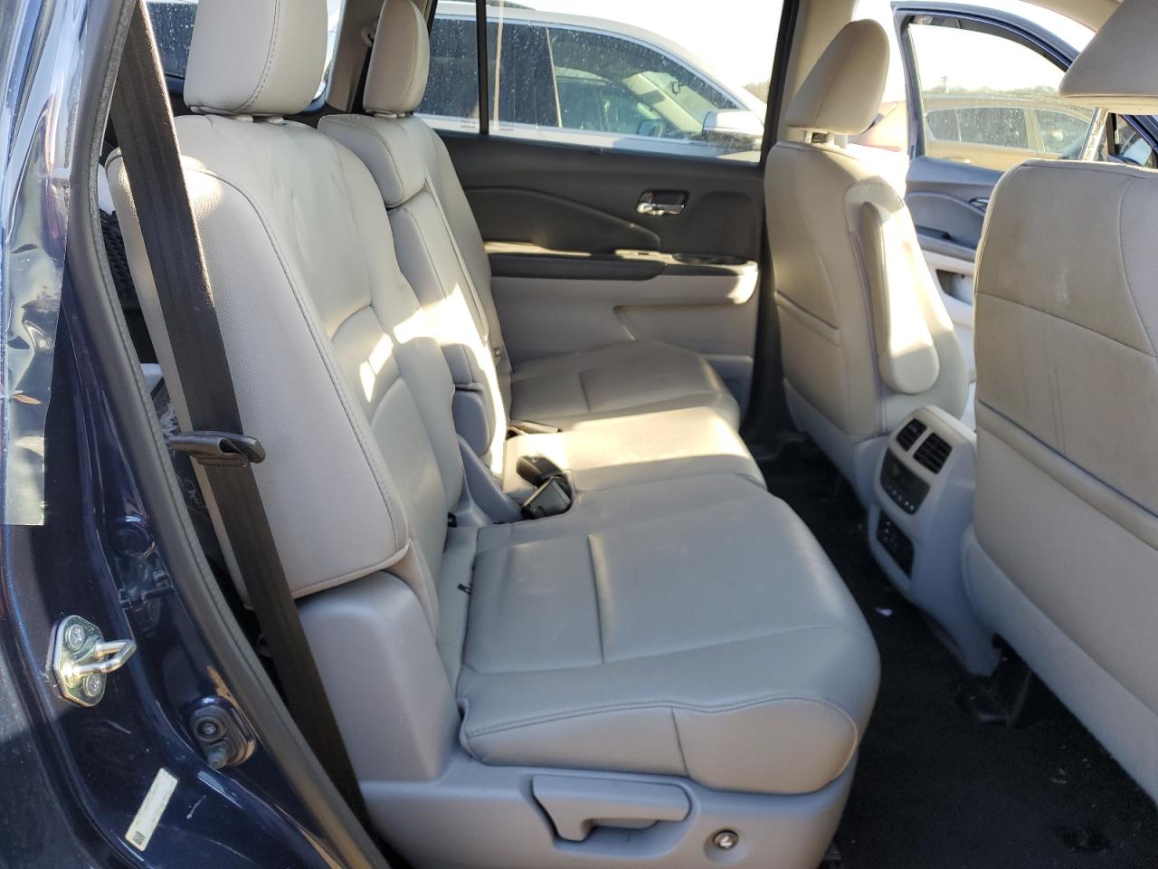2016 Honda Pilot - Image 10
