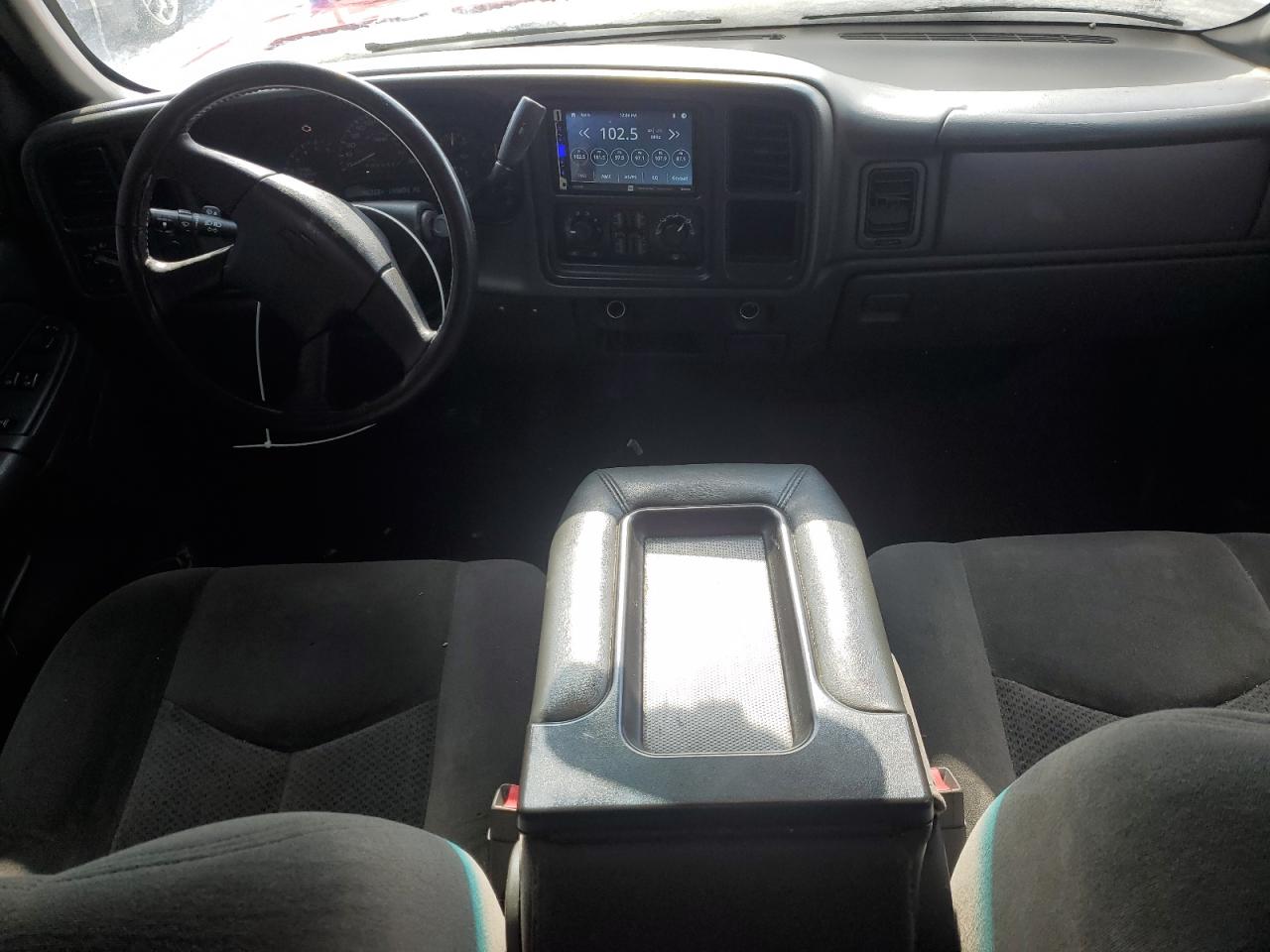 2007 Chevrolet Silverado - Image 8