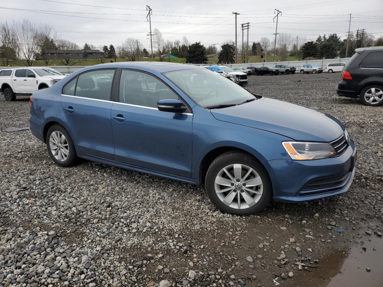 2016 Volkswagen Jetta - Image 4